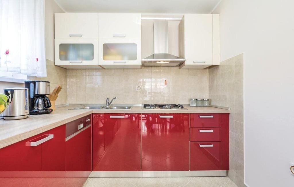 Апартаменты Apartman Viskovo-Opatija 4* Экстерьер фото